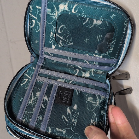 Lug Splits SE RFID Wallet, Blue Moon, like new - Picture 7 of 7